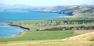  The knuckle draggers in Cylch yr Iaith